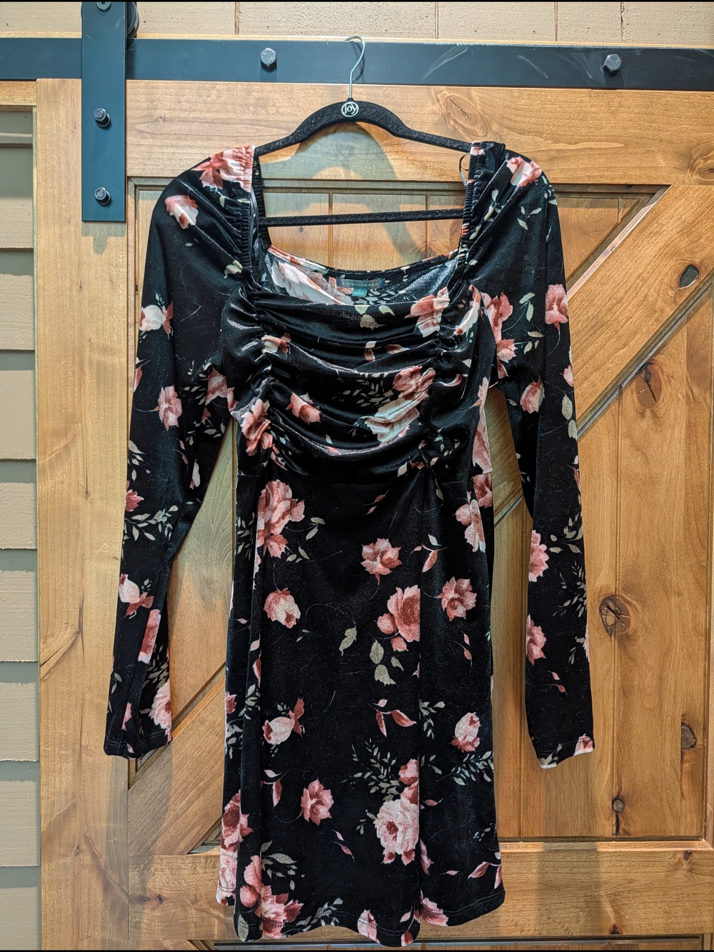 Good Luck Gem Black Floral Ruched Long-Sleeve Mini Dress - Pink Roses